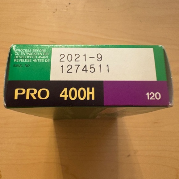 5 Pack of Fuji 400H 120 film- discontinued, expired 09/2021 - Picture 3 of 4